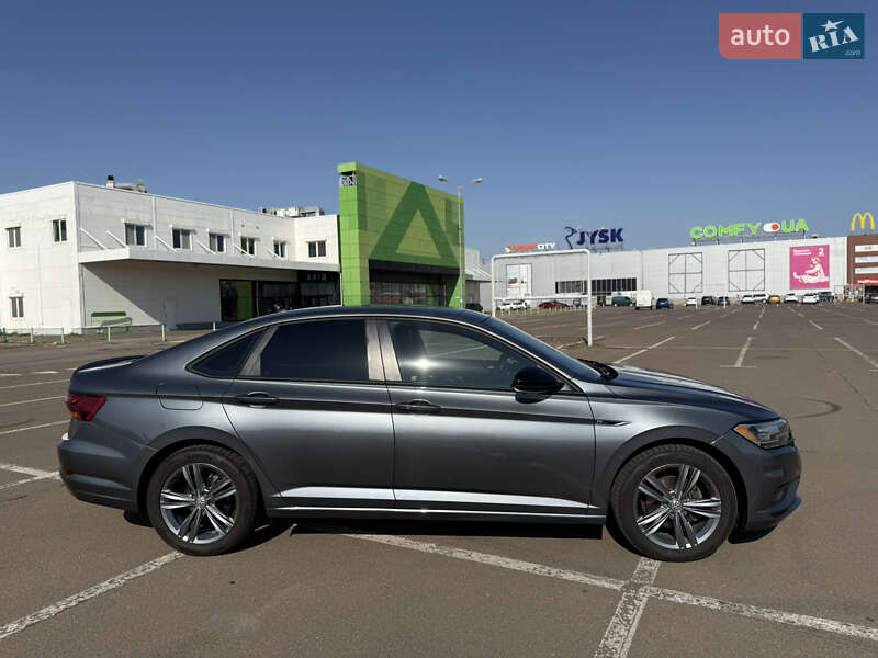 Седан Volkswagen Jetta 2019 в Одессе