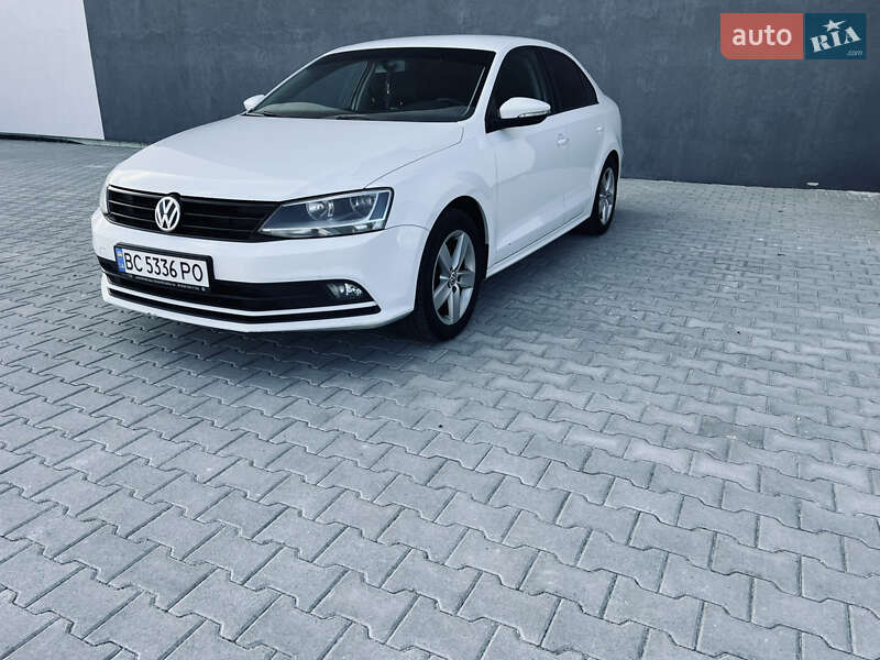 Седан Volkswagen Jetta 2016 в Львове