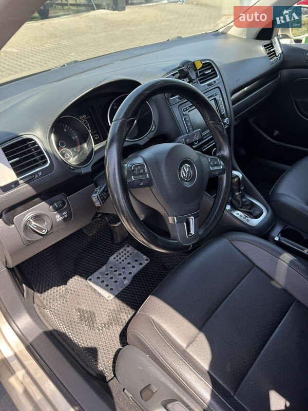 Универсал Volkswagen Jetta 2012 в Обухове фото 6 Универсал Volkswagen Jetta 2012 в Обухове