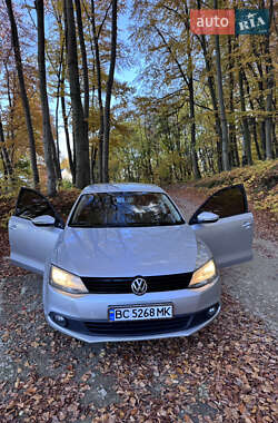 Седан Volkswagen Jetta 2013 в Винниках