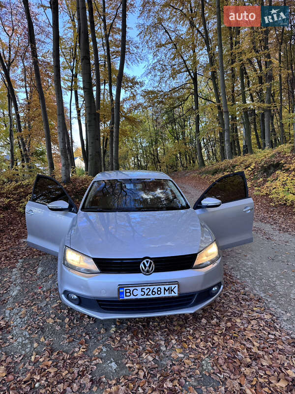 Седан Volkswagen Jetta 2013 в Винниках фото 10 Седан Volkswagen Jetta 2013 в Винниках