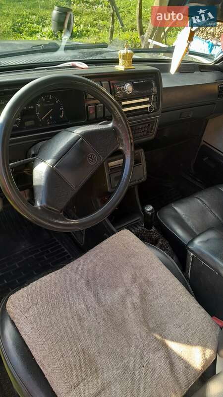 Седан Volkswagen Jetta 1985 в Чернівцях