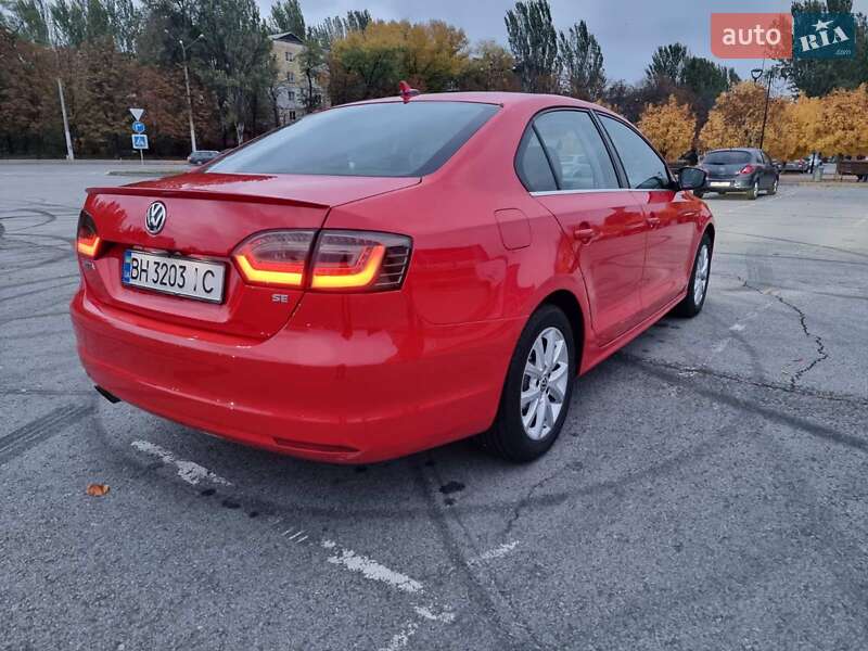 Седан Volkswagen Jetta 2014 в Запорожье