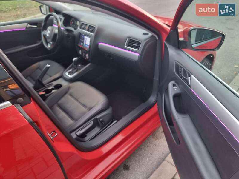 Седан Volkswagen Jetta 2014 в Запорожье