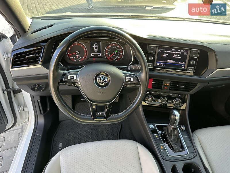 Седан Volkswagen Jetta 2019 в Кривом Роге