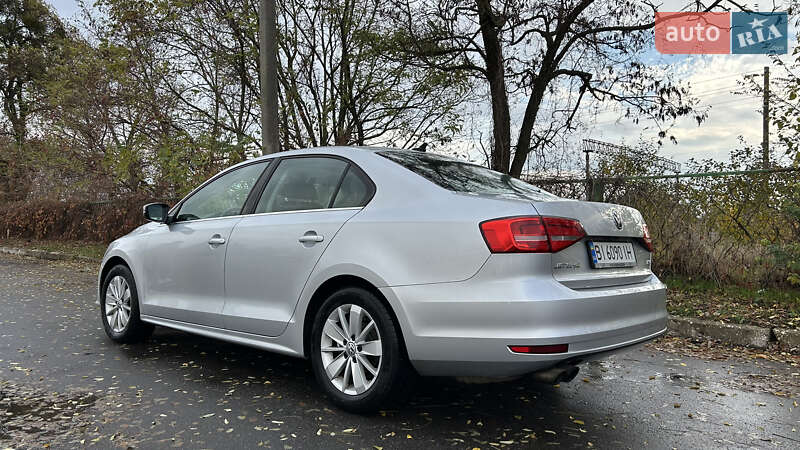 Седан Volkswagen Jetta 2015 в Лубнах