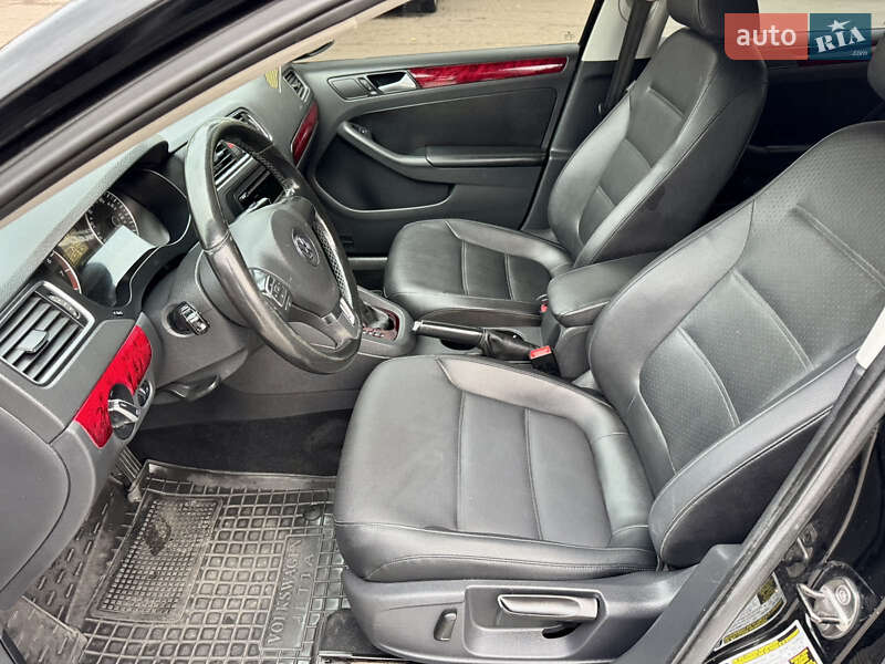 Седан Volkswagen Jetta 2014 в Киеве