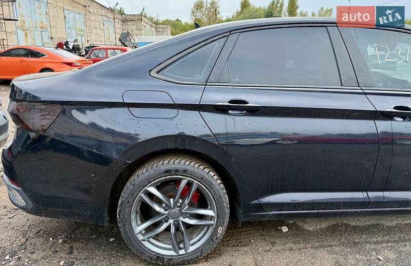 Седан Volkswagen Jetta 2018 в Киеве фото 14 Седан Volkswagen Jetta 2018 в Киеве