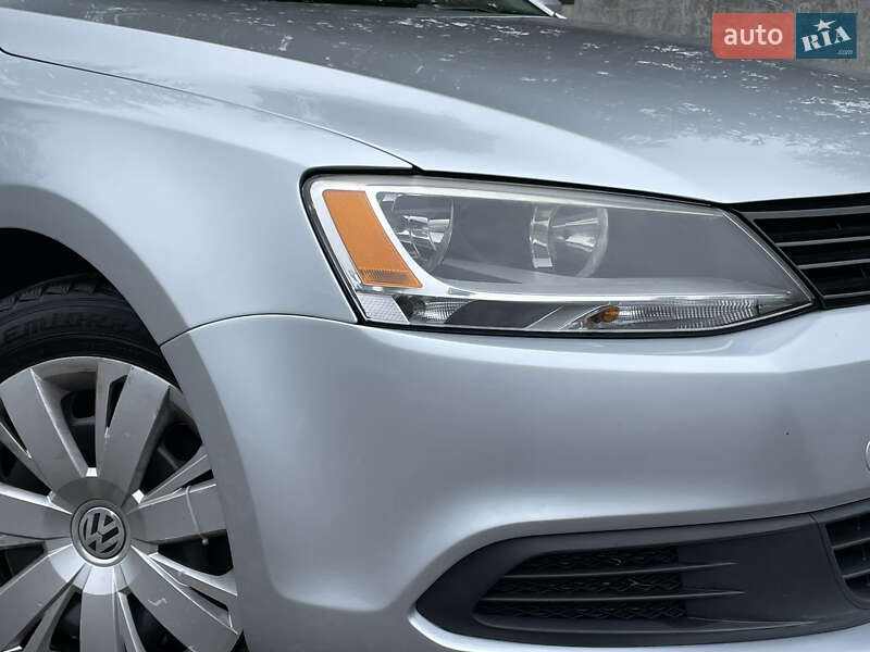 Седан Volkswagen Jetta 2014 в Киеве