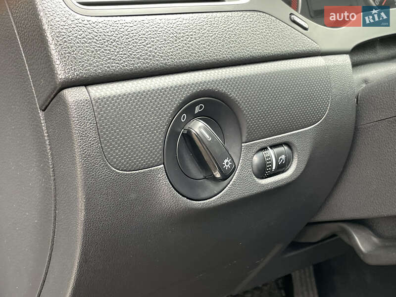 Седан Volkswagen Jetta 2014 в Киеве