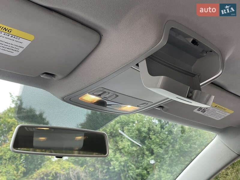 Седан Volkswagen Jetta 2014 в Киеве