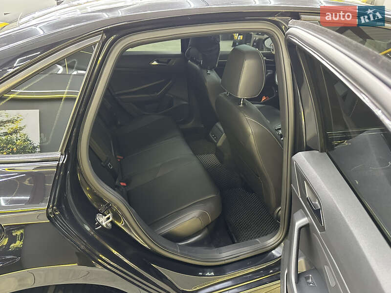 Седан Volkswagen Jetta 2019 в Днепре фото 20 Седан Volkswagen Jetta 2019 в Днепре