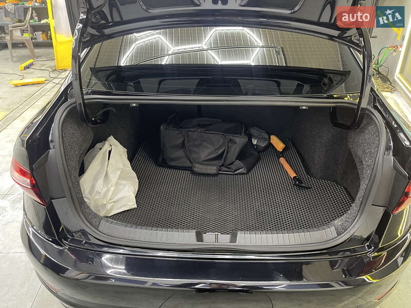 Седан Volkswagen Jetta 2019 в Днепре фото 35 Седан Volkswagen Jetta 2019 в Днепре