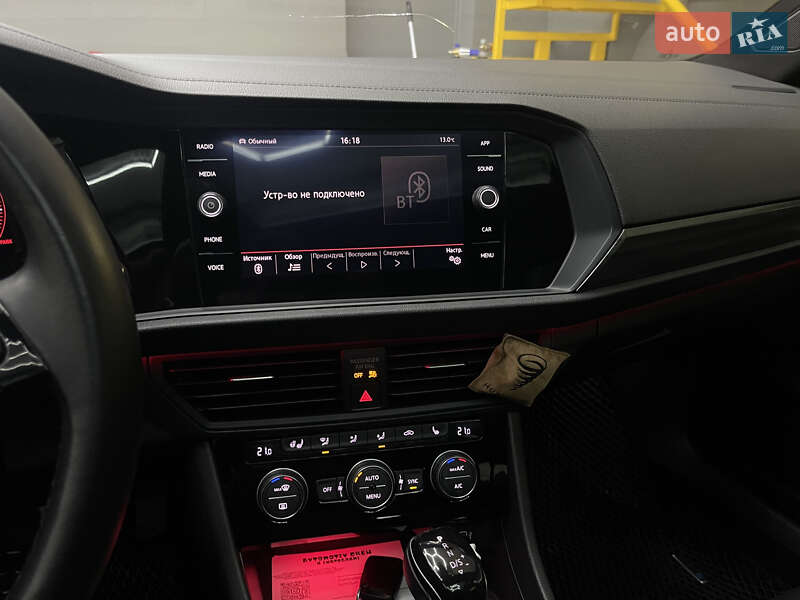Седан Volkswagen Jetta 2019 в Днепре фото 48 Седан Volkswagen Jetta 2019 в Днепре