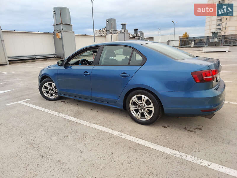 Седан Volkswagen Jetta 2015 в Киеве фото 8 Седан Volkswagen Jetta 2015 в Киеве