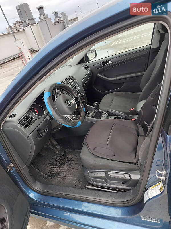 Седан Volkswagen Jetta 2015 в Киеве фото 18 Седан Volkswagen Jetta 2015 в Киеве