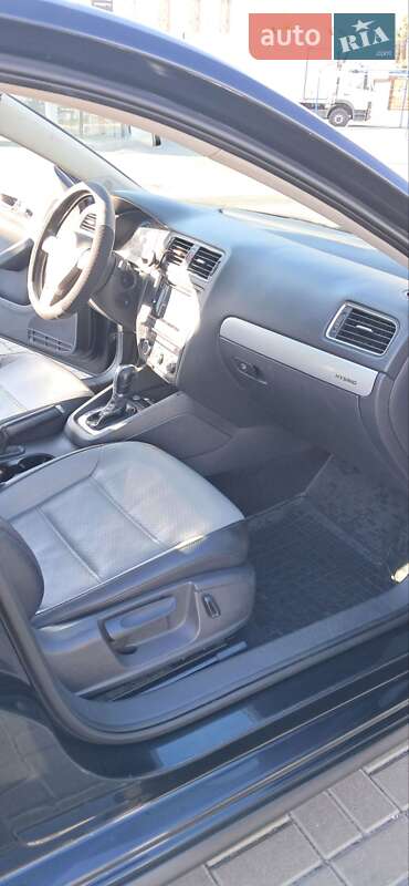 Седан Volkswagen Jetta 2013 в Києві фото 9 Седан Volkswagen Jetta 2013 в Києві
