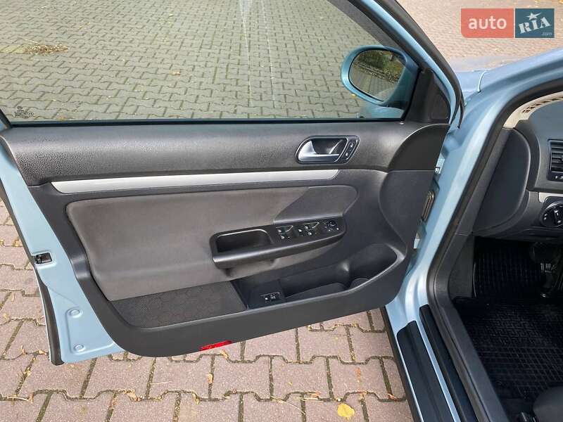 Седан Volkswagen Jetta 2010 в Миргороде фото 9 Седан Volkswagen Jetta 2010 в Миргороде