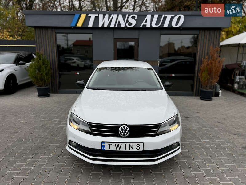 Седан Volkswagen Jetta 2016 в Одессе