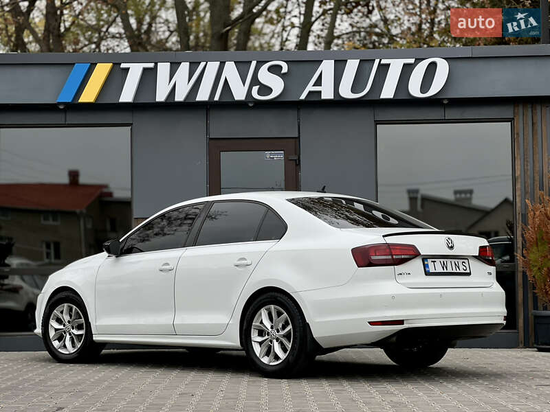 Седан Volkswagen Jetta 2016 в Одессе