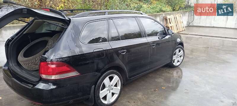 Універсал Volkswagen Jetta 2013 в Києві фото 16 Універсал Volkswagen Jetta 2013 в Києві