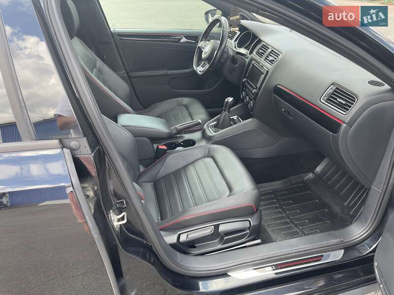 Седан Volkswagen Jetta 2015 в Києві фото 17 Седан Volkswagen Jetta 2015 в Києві