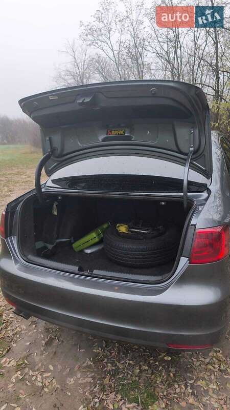 Седан Volkswagen Jetta 2011 в Першотравенске фото 7 Седан Volkswagen Jetta 2011 в Першотравенске