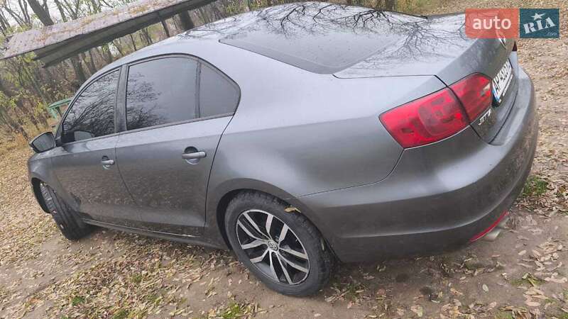 Седан Volkswagen Jetta 2011 в Першотравенске фото 12 Седан Volkswagen Jetta 2011 в Першотравенске