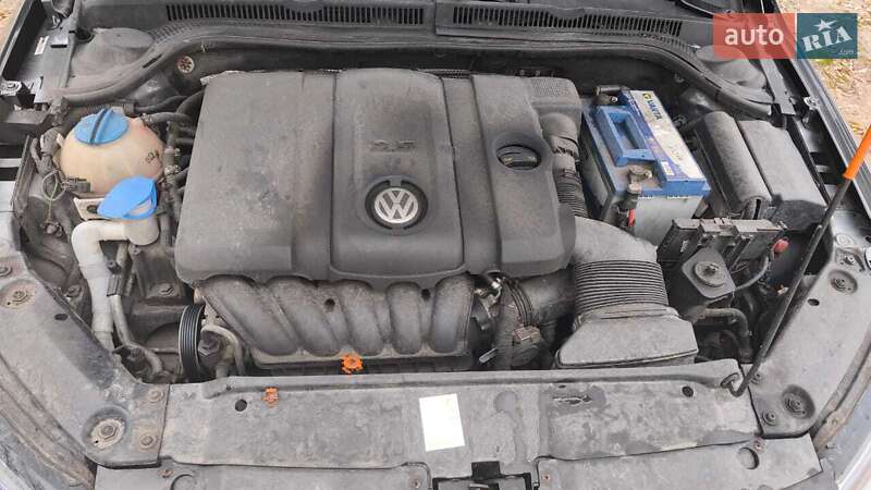 Седан Volkswagen Jetta 2011 в Першотравенске фото 21 Седан Volkswagen Jetta 2011 в Першотравенске