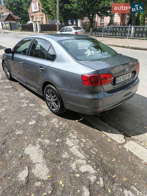 Седан Volkswagen Jetta 2012 в Ивано-Франковске фото 3 Седан Volkswagen Jetta 2012 в Ивано-Франковске