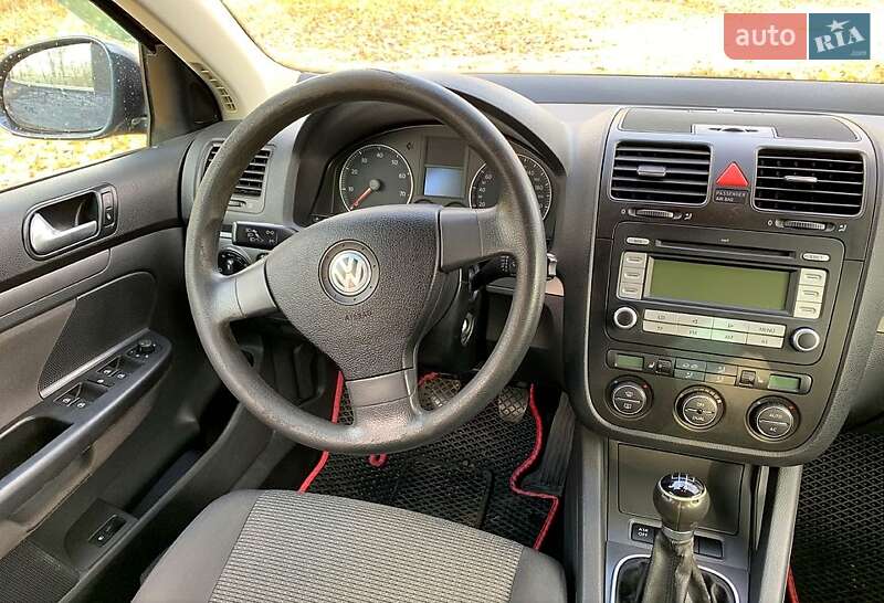 Седан Volkswagen Jetta 2008 в Кобеляках