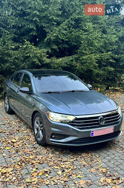 Седан Volkswagen Jetta 2019 в Луцке