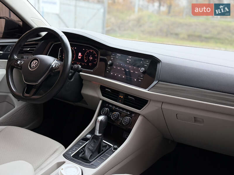 Седан Volkswagen Jetta 2018 в Полтаве