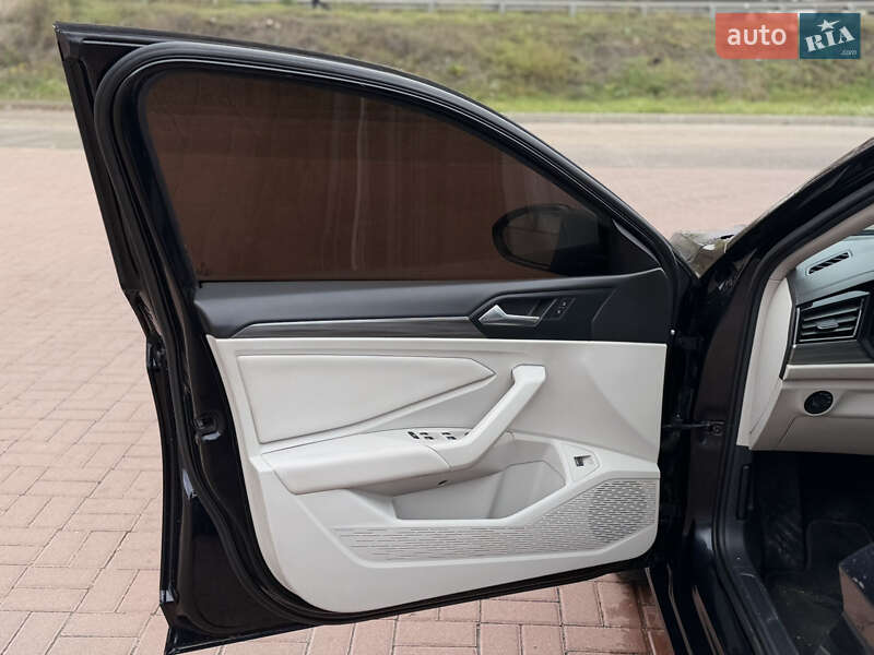 Седан Volkswagen Jetta 2018 в Полтаве