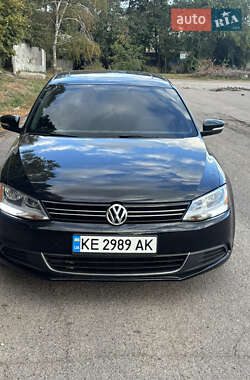Седан Volkswagen Jetta 2013 в Днепре