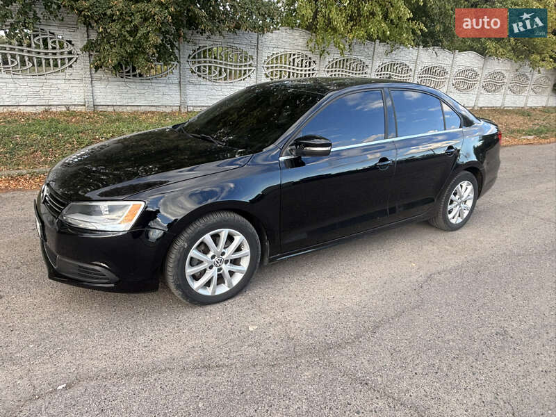 Седан Volkswagen Jetta 2013 в Дніпрі