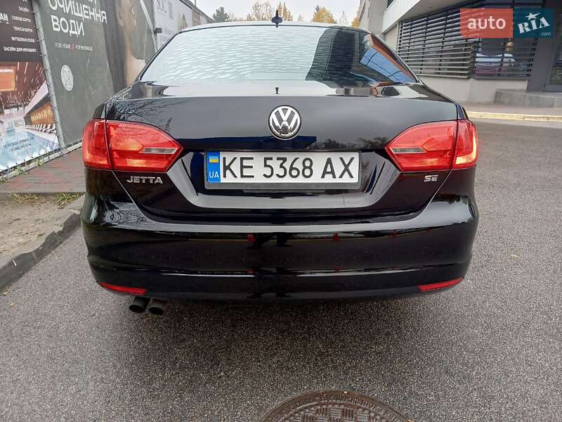 Седан Volkswagen Jetta 2014 в Днепре