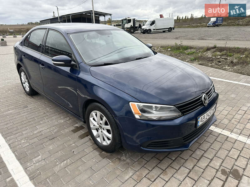 Седан Volkswagen Jetta 2012 в Киеве