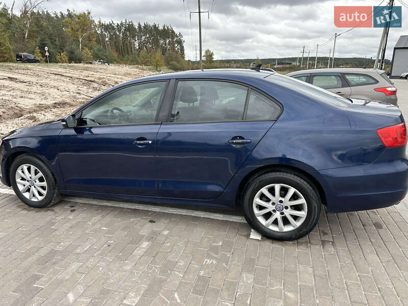 Седан Volkswagen Jetta 2012 в Киеве