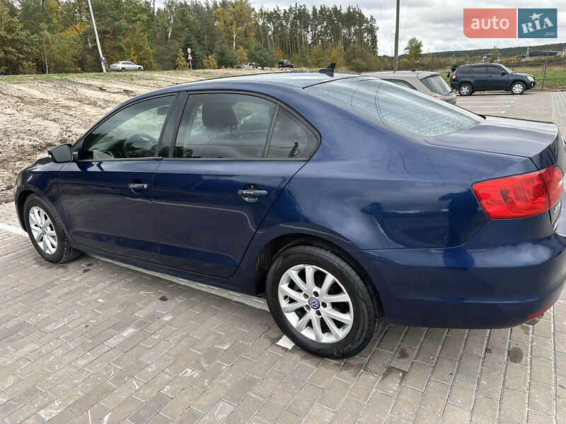 Седан Volkswagen Jetta 2012 в Киеве