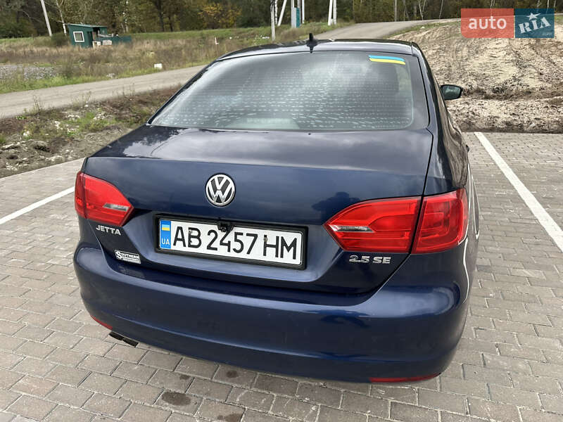 Седан Volkswagen Jetta 2012 в Киеве