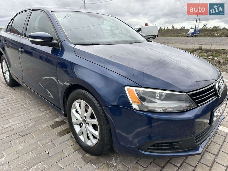 Седан Volkswagen Jetta 2012 в Киеве