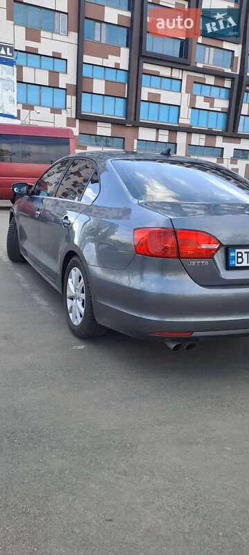 Седан Volkswagen Jetta 2014 в Николаеве