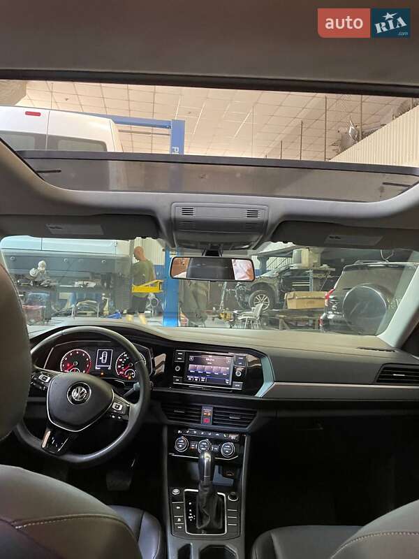 Седан Volkswagen Jetta 2019 в Сарнах