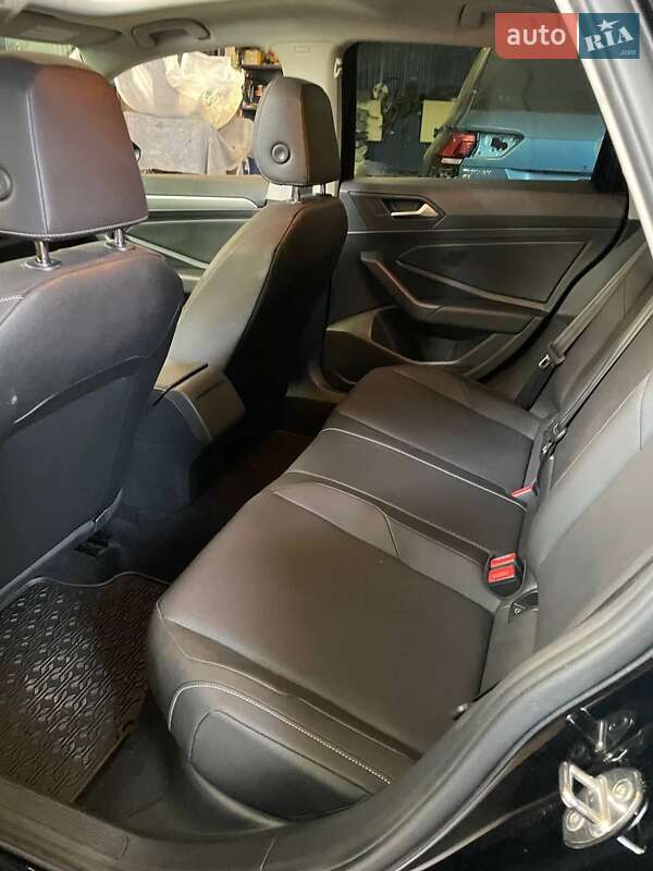 Седан Volkswagen Jetta 2019 в Сарнах