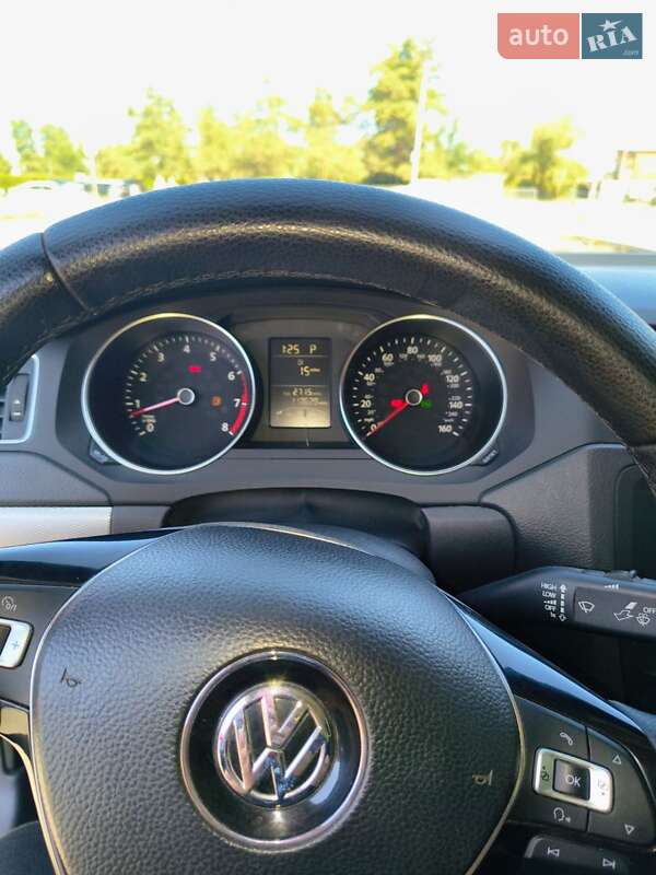 Седан Volkswagen Jetta 2015 в Днепре фото 4 Седан Volkswagen Jetta 2015 в Днепре