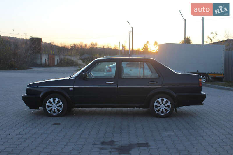 Седан Volkswagen Jetta 1990 в Кременце