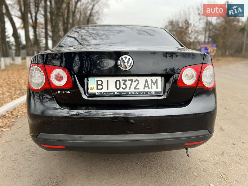 Седан Volkswagen Jetta 2006 в Полтаве