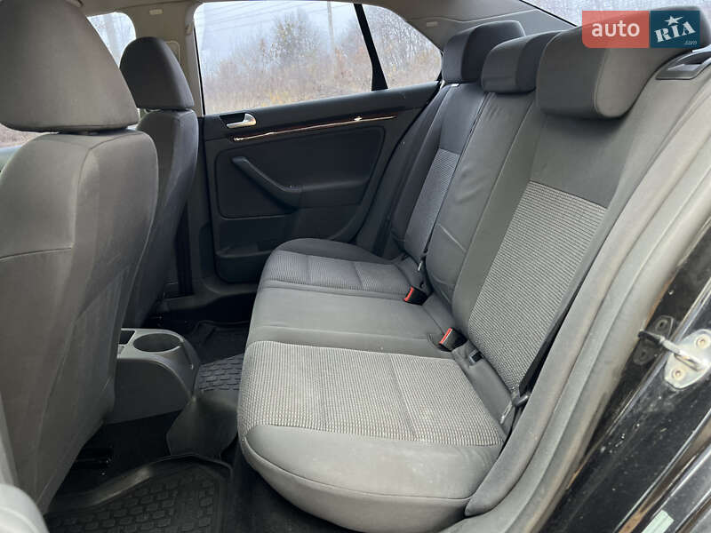 Седан Volkswagen Jetta 2006 в Полтаве