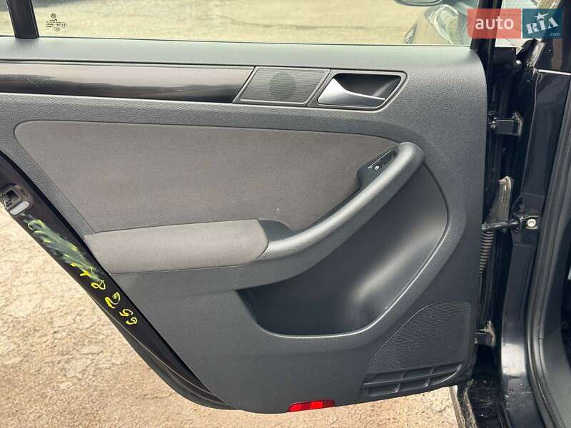 Седан Volkswagen Jetta 2011 в Виннице фото 19 Седан Volkswagen Jetta 2011 в Виннице